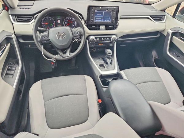 2021 TOYOTA RAV4 XLE