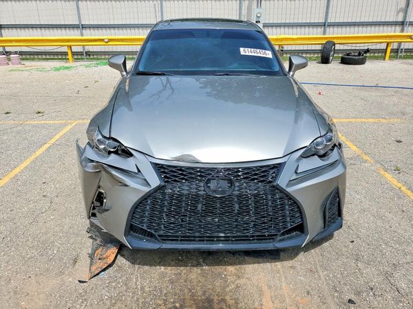 2016 LEXUS IS