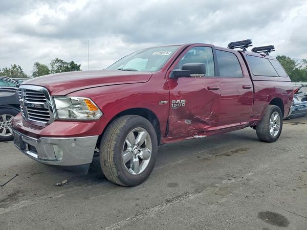 2019 RAM 1500 CLASSIC SLT