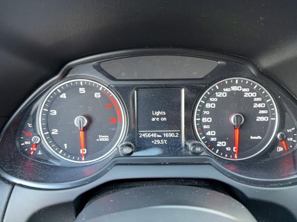 2013 AUDI Q5 Premium Hybrid