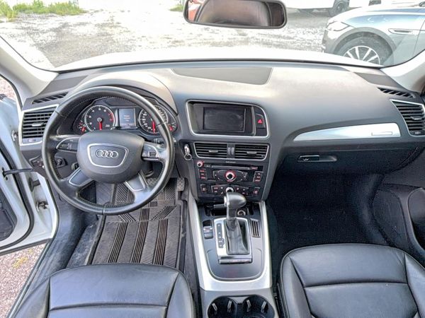 2013 AUDI Q5 Premium Hybrid
