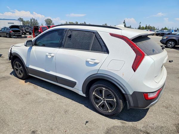 2023 KIA NIRO