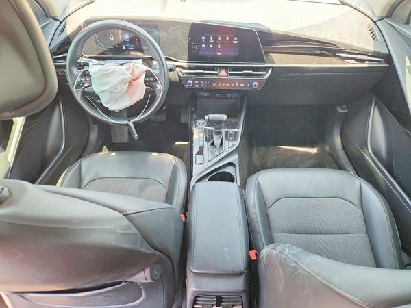 2023 KIA NIRO