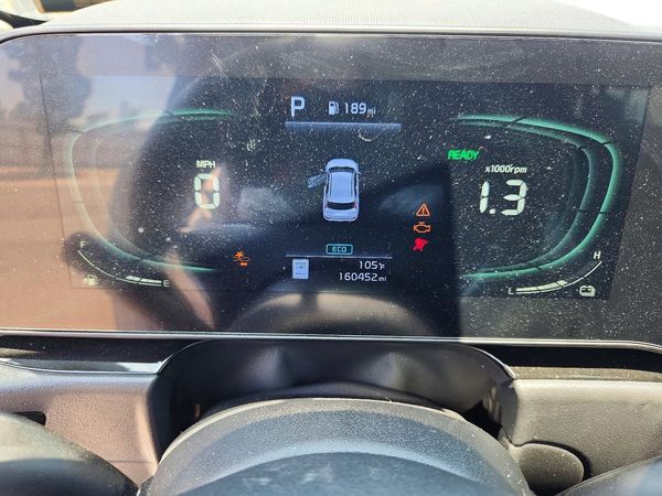 2023 KIA NIRO