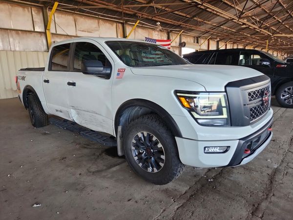 2024 NISSAN TITAN