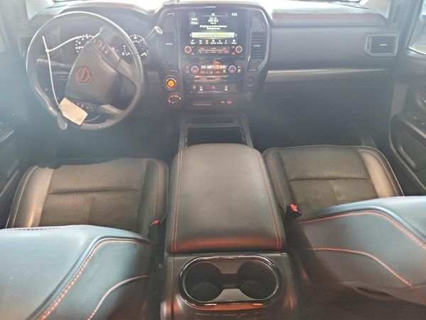 2024 NISSAN TITAN