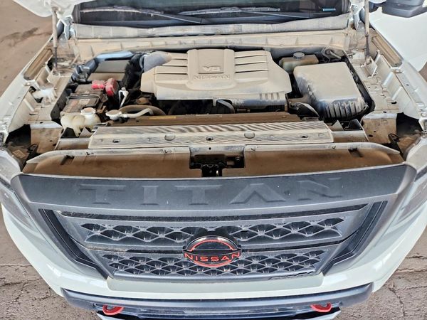 2024 NISSAN TITAN