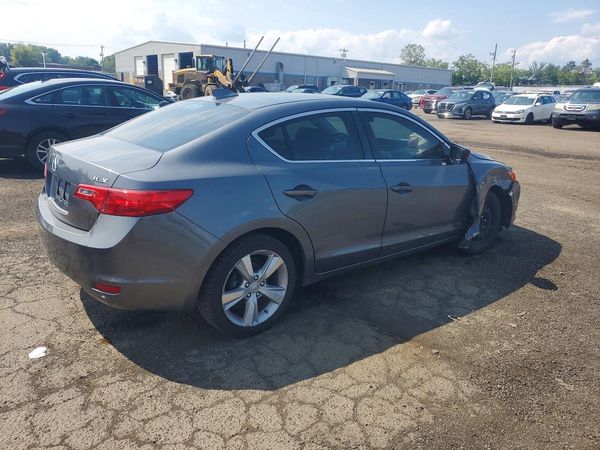 2013 ACURA ILX 20 TECH