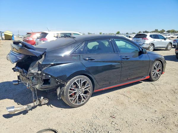 2022 HYUNDAI ELANTRA