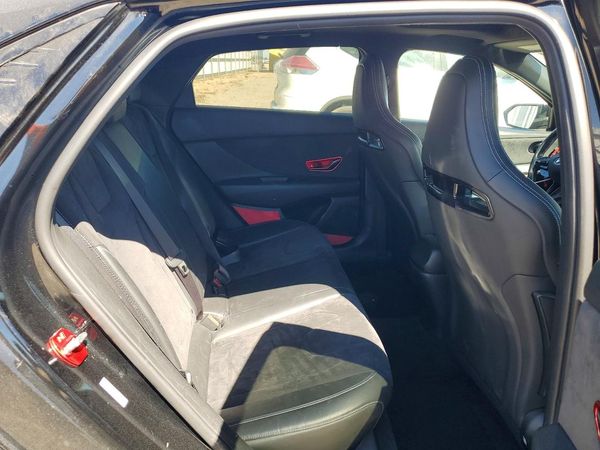2022 HYUNDAI ELANTRA