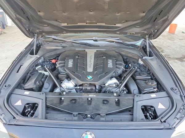 2012 BMW 550