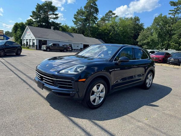 2019 PORSCHE CAYENNE