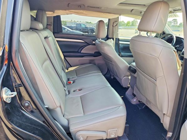 2019 TOYOTA HIGHLANDER SE/XLE