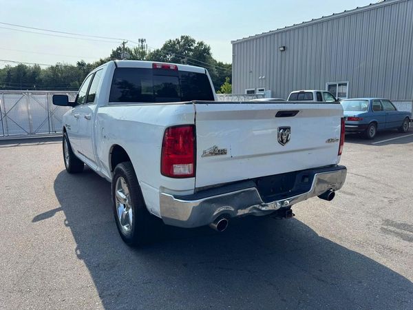 2016 RAM 1500 SLT QUAD CAB 4X4