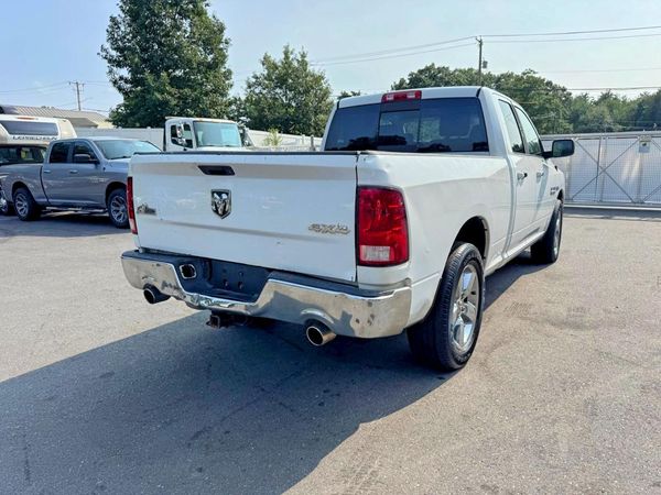 2016 RAM 1500 SLT QUAD CAB 4X4
