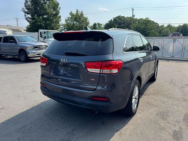 2018 KIA SORENTO L, LX