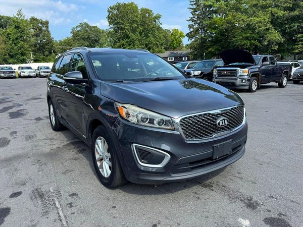 2018 KIA SORENTO L, LX