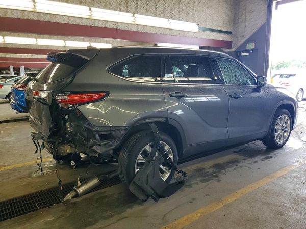 2021 TOYOTA HIGHLANDER