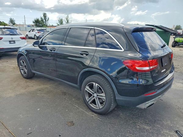 2016 MERCEDES-BENZ GLC GLC300