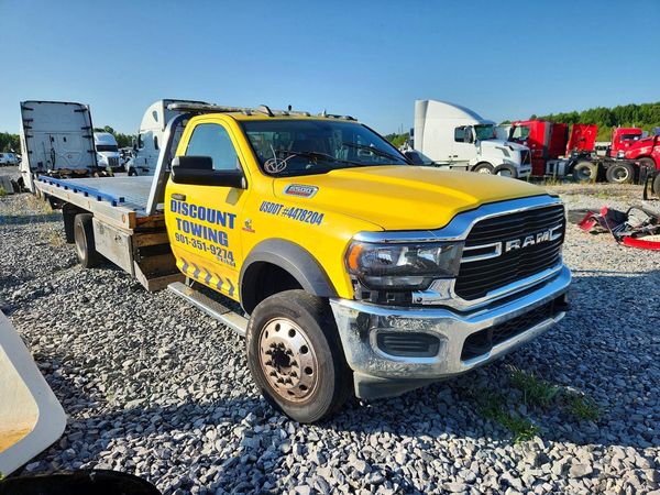 2019 RAM 5500 REG CAB CHASSIS