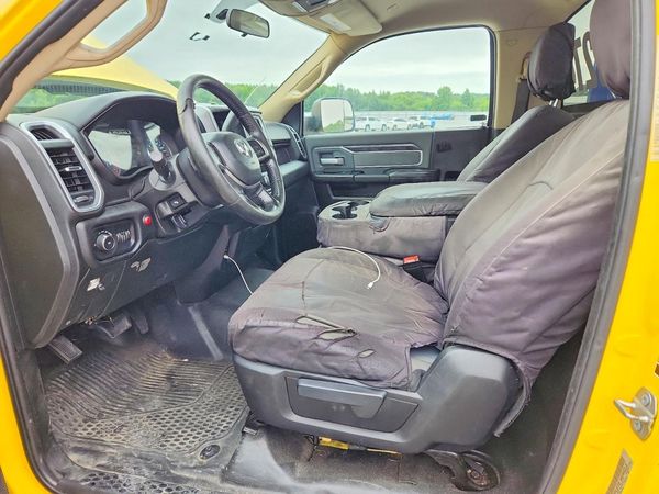2019 RAM 5500 REG CAB CHASSIS