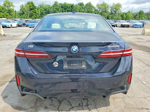 2025 BMW I5