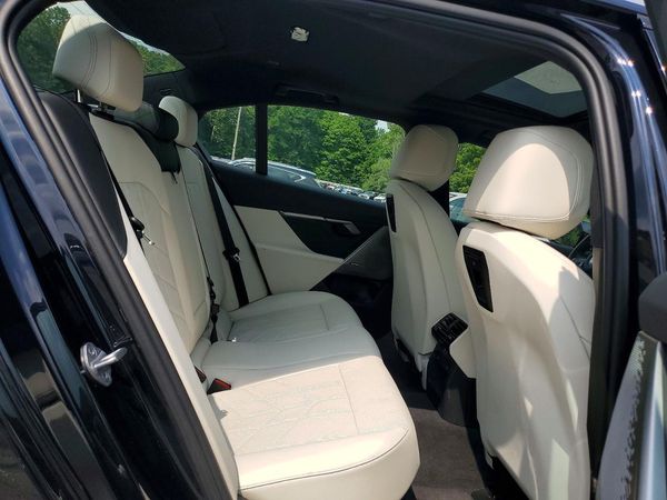 2025 BMW I5