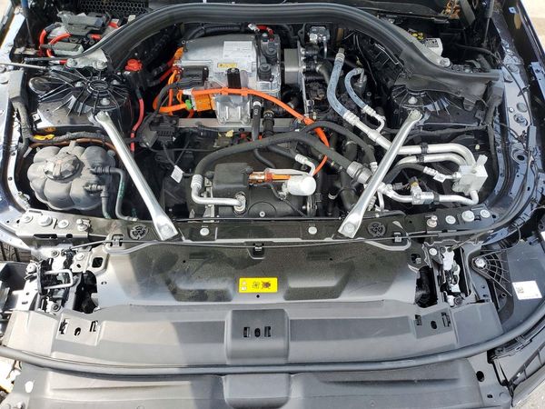 2025 BMW I5
