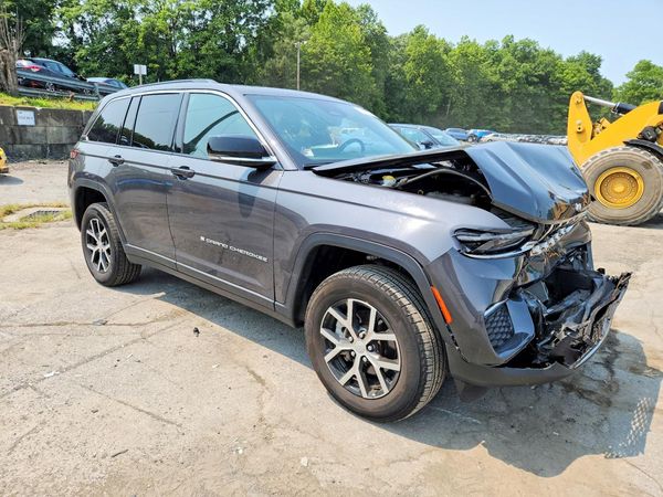 2025 JEEP GRAND CHEROKEE