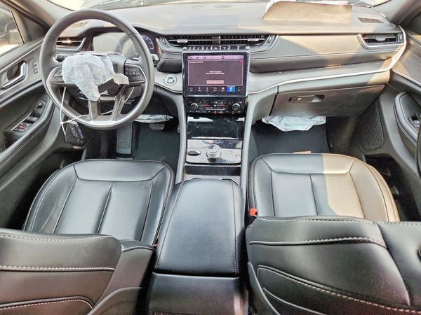 2025 JEEP GRAND CHEROKEE