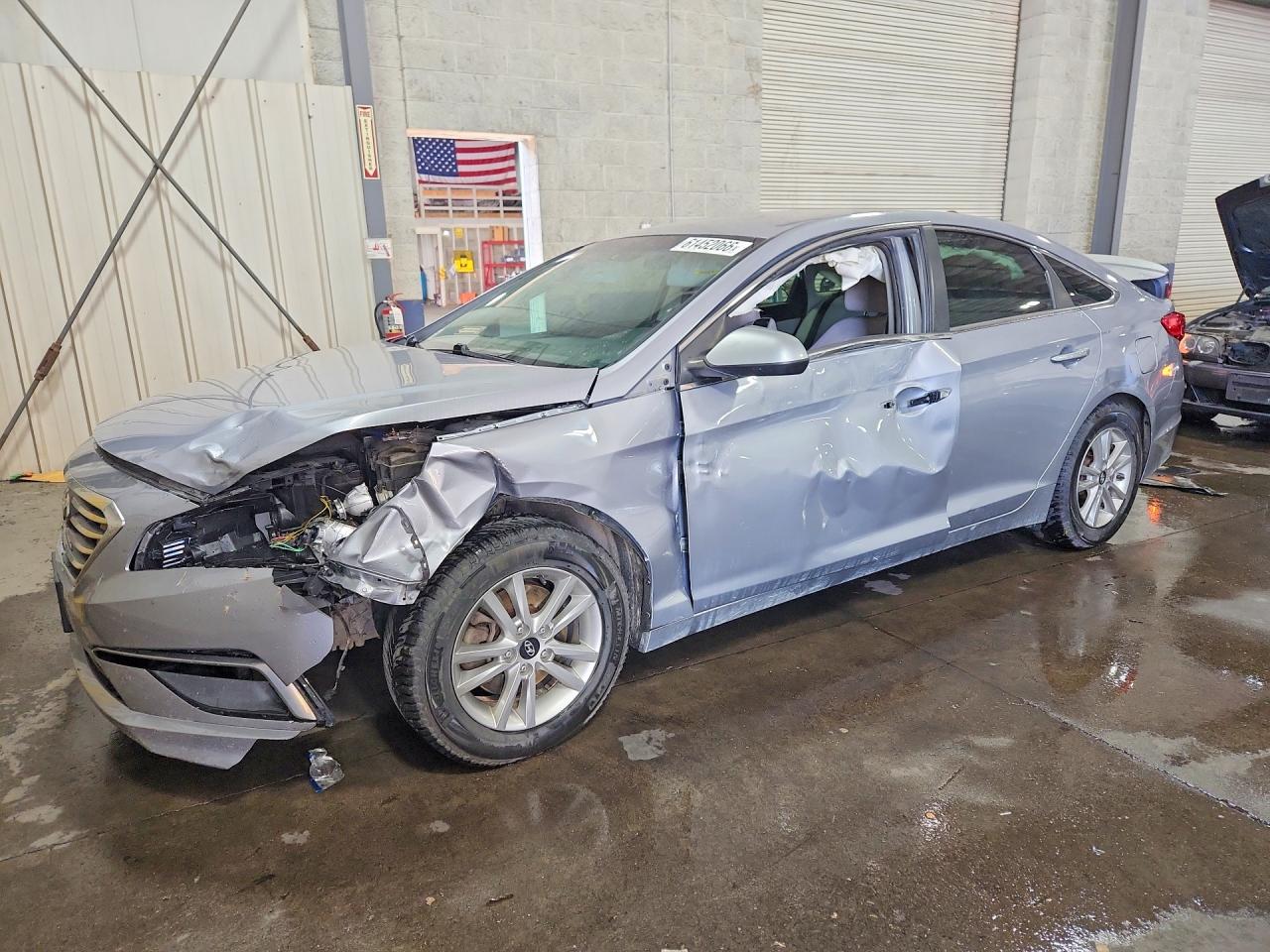 2015 HYUNDAI SONATA SE, ECO — Front 3/4