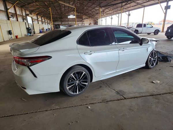 2020 TOYOTA CAMRY XSE