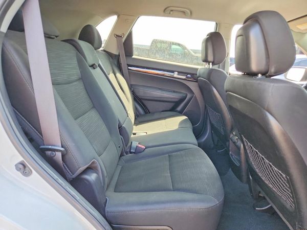 2015 KIA SORENTO GL