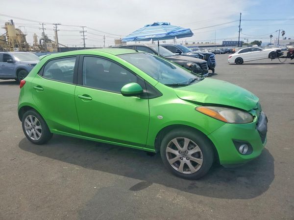 2013 MAZDA MAZDA2 Touring/GS