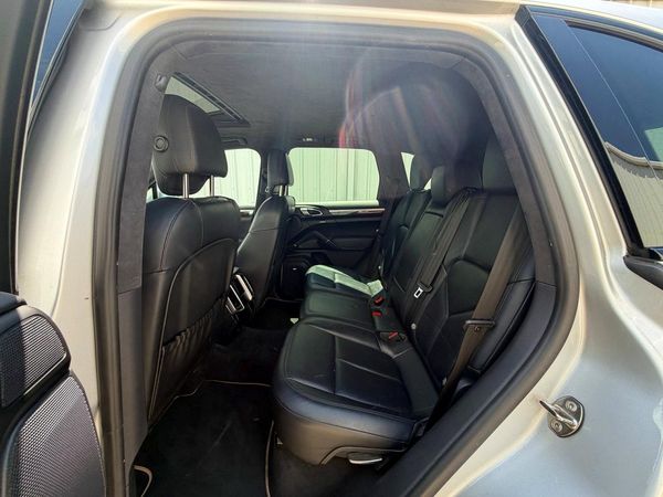 2014 PORSCHE CAYENNE GTS