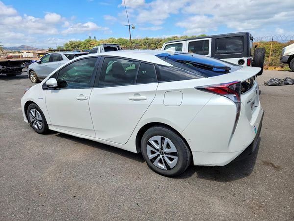 2017 TOYOTA PRIUS