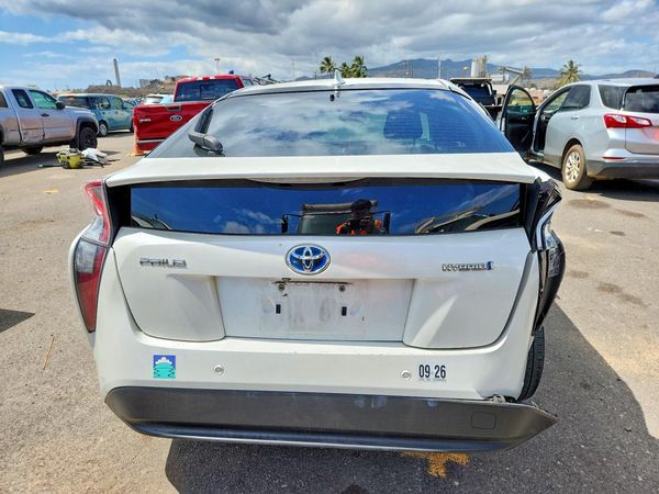 2017 TOYOTA PRIUS