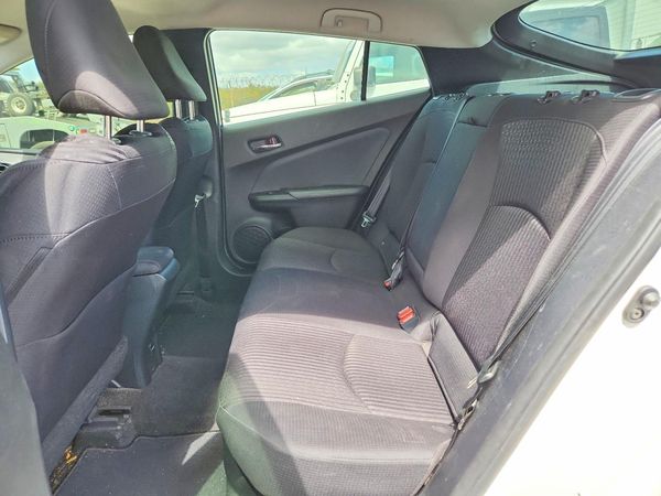 2017 TOYOTA PRIUS