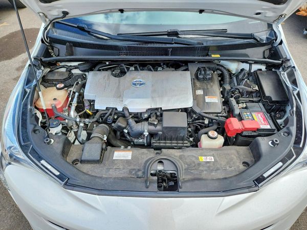 2017 TOYOTA PRIUS