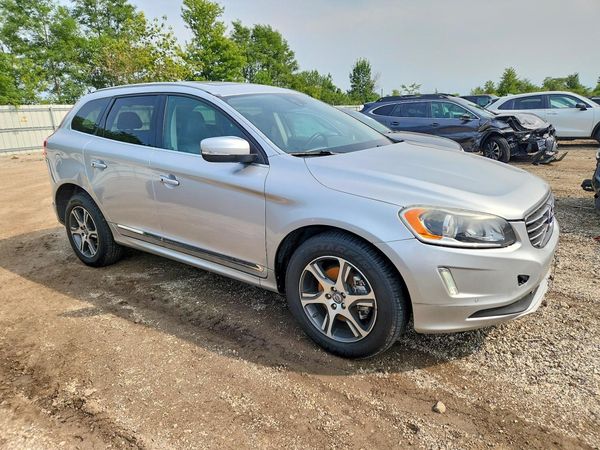 2014 VOLVO XC60 — Passenger 3/4