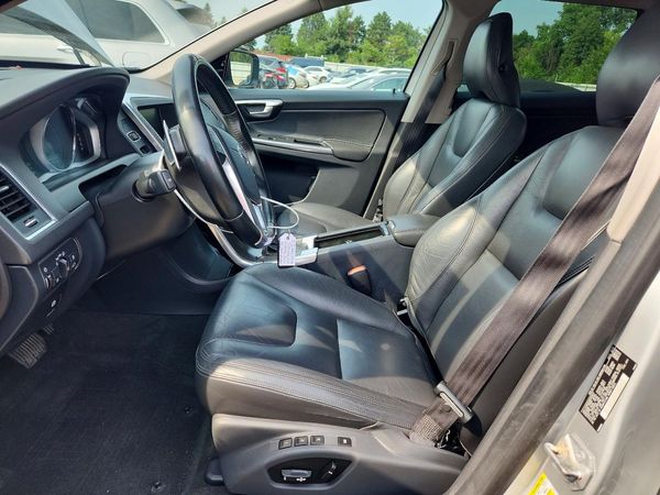 2014 VOLVO XC60 — DENT