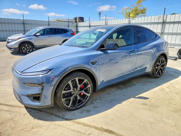 2026 TESLA MODEL Y