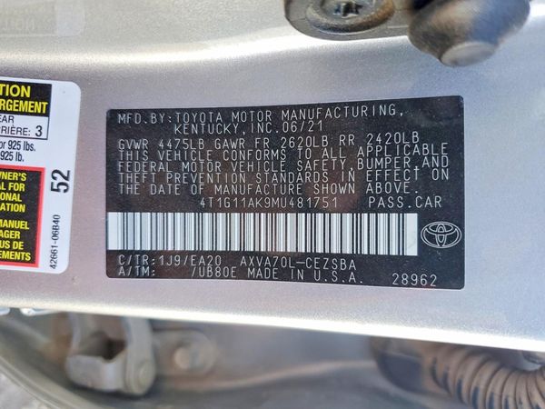2021 TOYOTA CAMRY SE