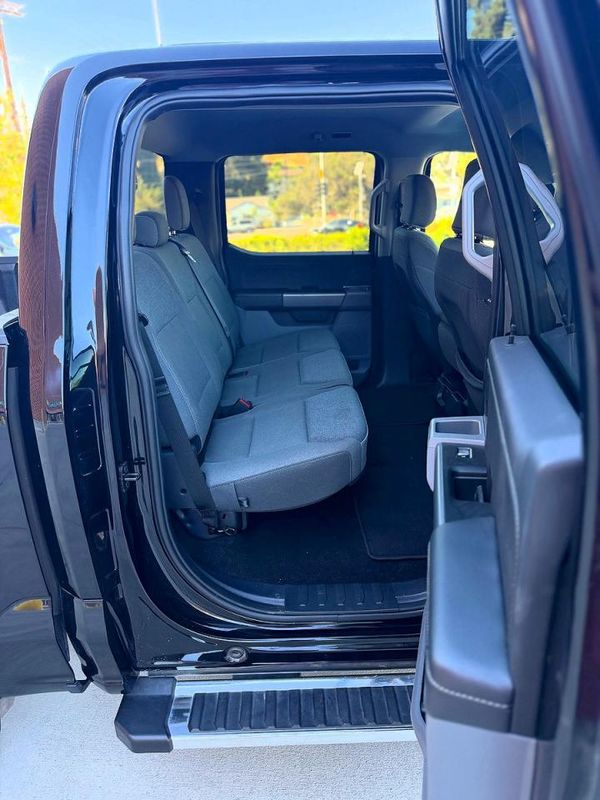 2025 FORD F150 XLT