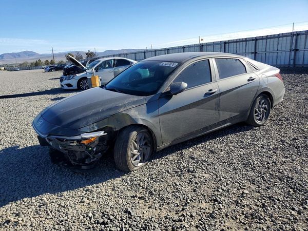 2024 HYUNDAI ELANTRA