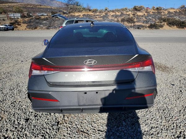 2024 HYUNDAI ELANTRA
