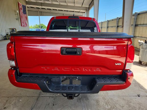 2016 TOYOTA TACOMA