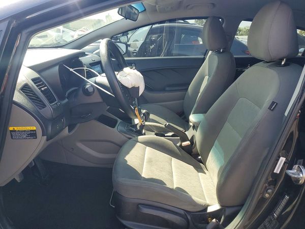 2015 KIA FORTE GL(Middle-low grade)