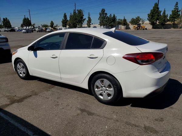 2017 KIA FORTE LX Base