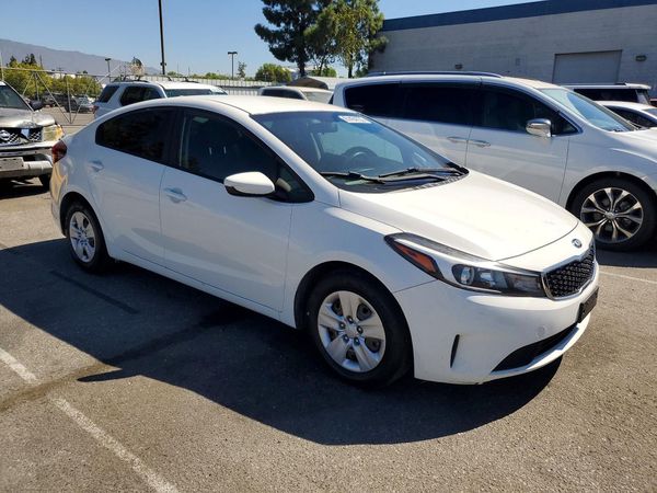 2017 KIA FORTE LX Base